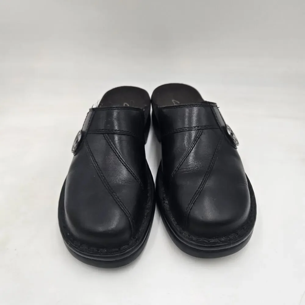 Clarks Black Leather mule Clog Button Slip-on Sz 8 M Comfort Career Casual